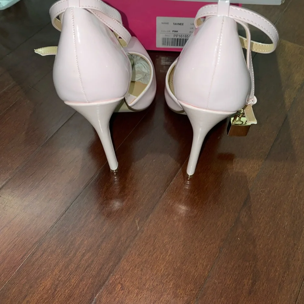 Just Fab Pink Heels - Picture 2 of 5